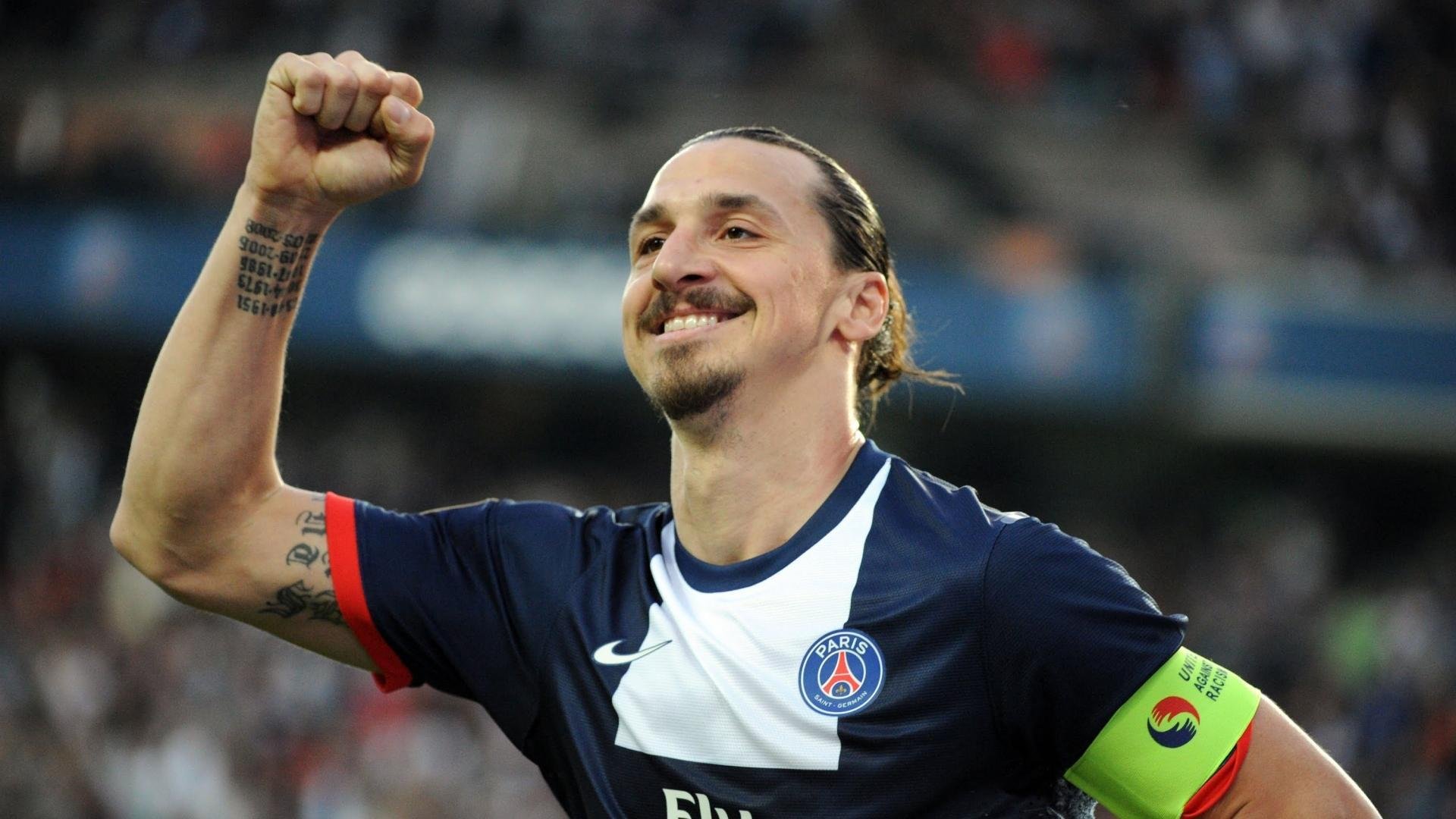 詹姆斯在湖人比赛中出色防守，爆冷引发热议！引发球迷热议